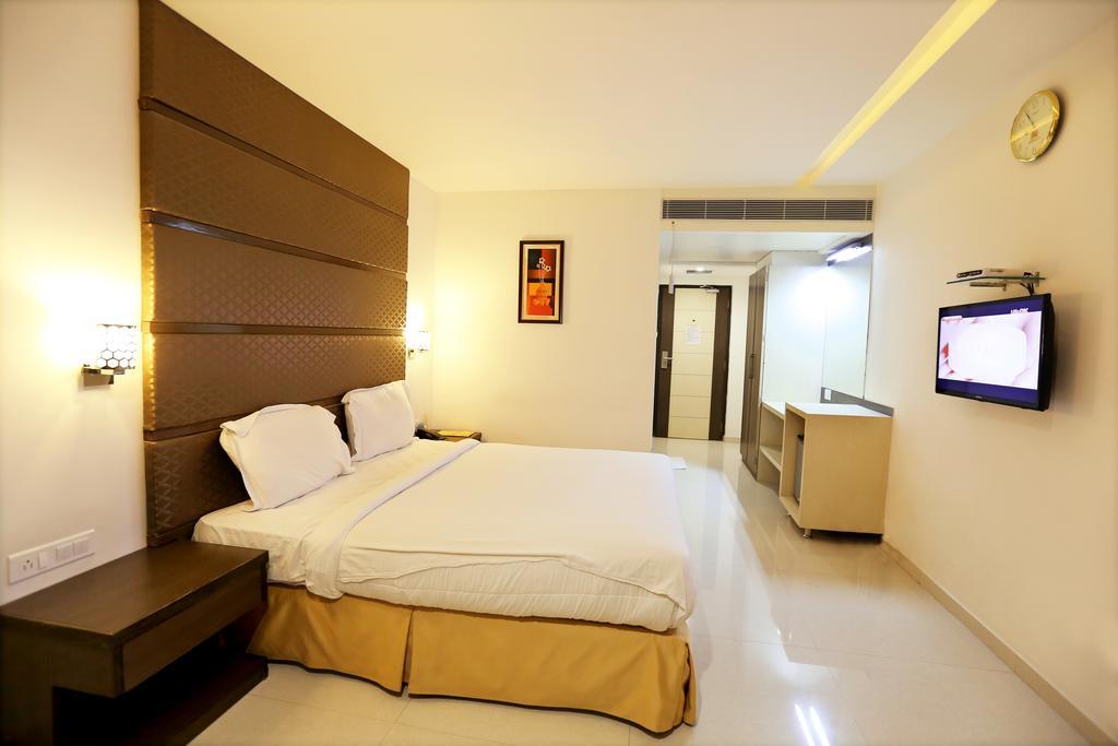 Hotel Sitara Grand Miyapur Haïdarabad Extérieur photo