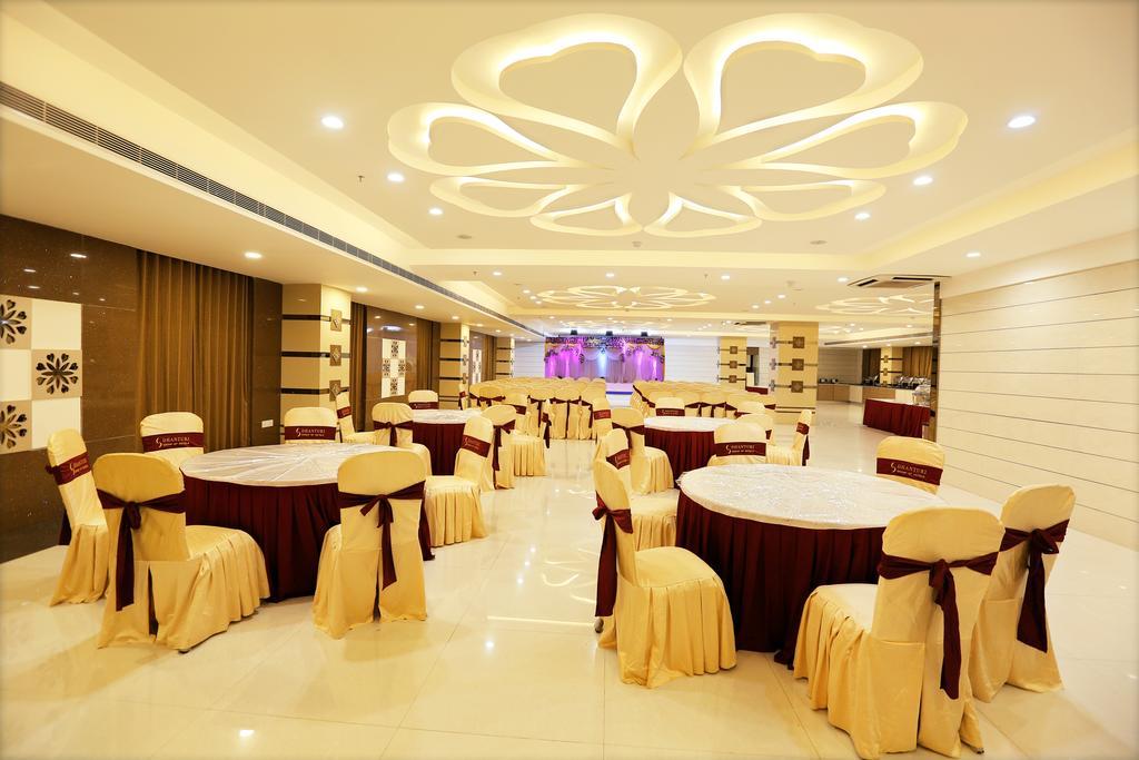 Hotel Sitara Grand Miyapur Haïdarabad Extérieur photo
