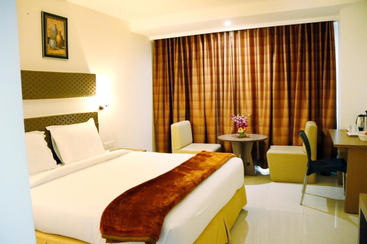 Hotel Sitara Grand Miyapur Haïdarabad Extérieur photo